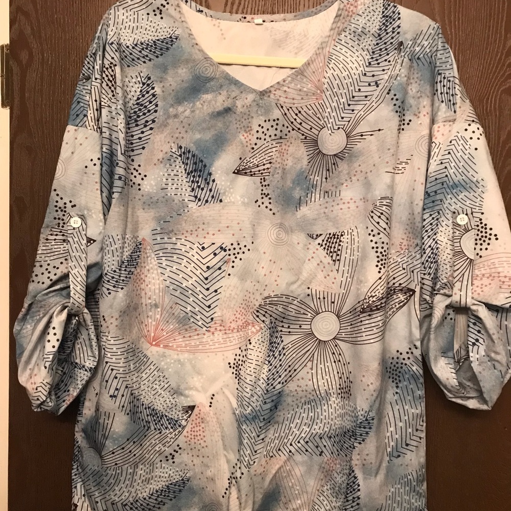 NWOT Women’s Blouse Size L